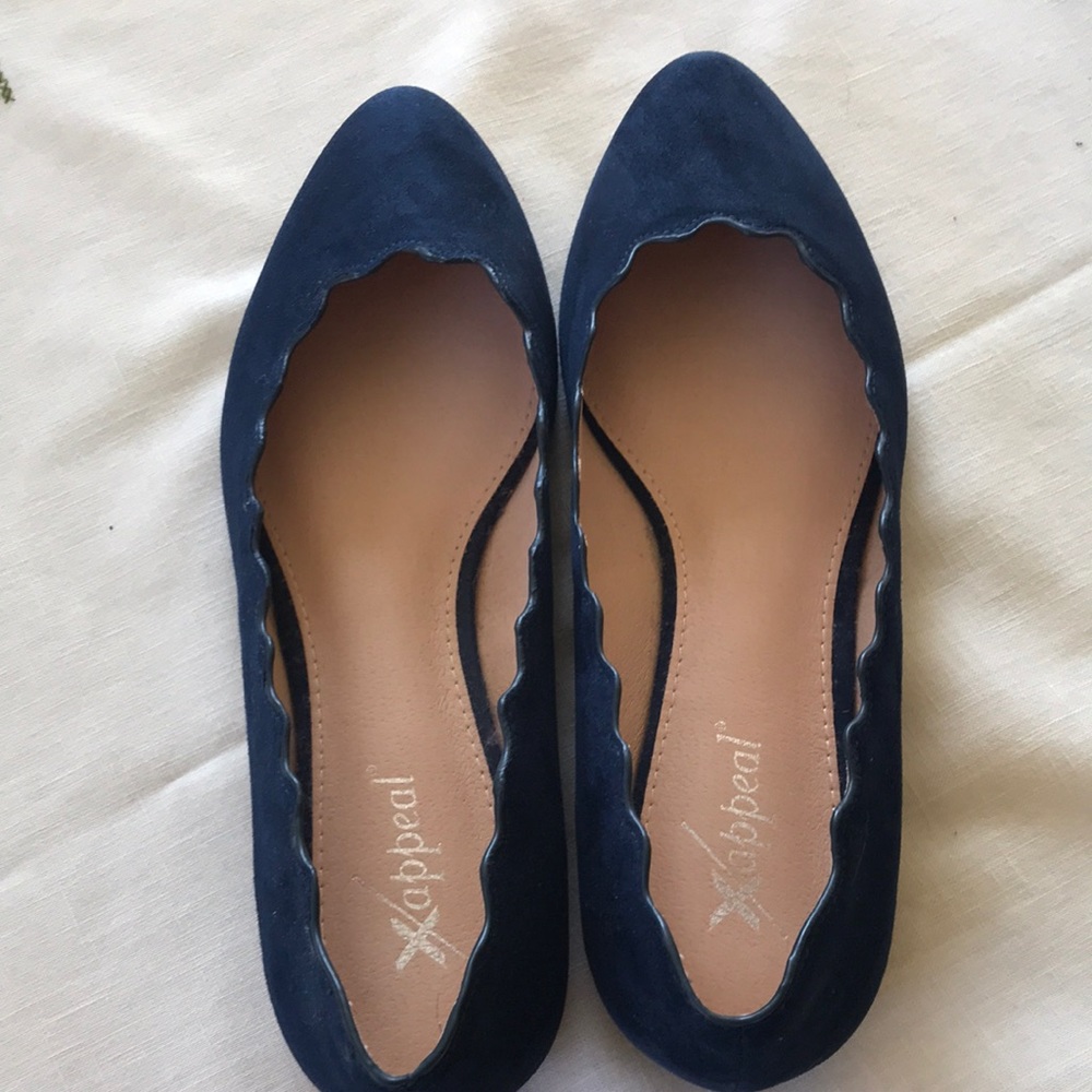 Women’s suede like flats, never worn, size 9, navy blue